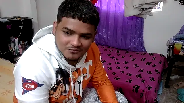 Boycuriousxxx online show from May 2026 12:57:01 PM