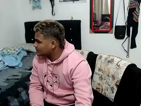 Boycuriousxxx online show from November 2025 01:59:01 PM