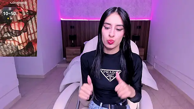 Snapshot of karlaa_james chatting on February 2026 11:56:01 AM karlaa james online show from February 2026 11:56:01 AM