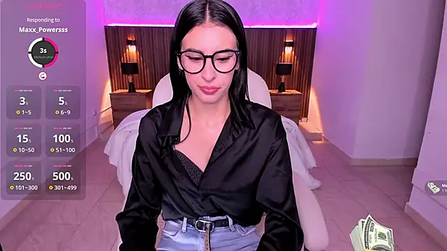 Snapshot of karlaa_james chatting on October 2025 11:11:01 AM karlaa james online show from October 2025 11:11:01 AM
