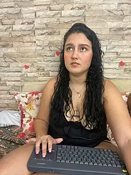 Snapshot of saray_gomez22 chatting on February 2025 01:55:02 AM saray gomez22 online show from February 2025 01:55:02 AM
