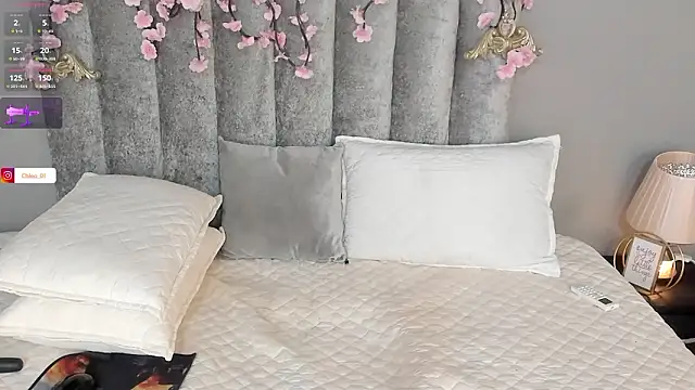 Chleo   online show from March 2026 01:08:01 PM