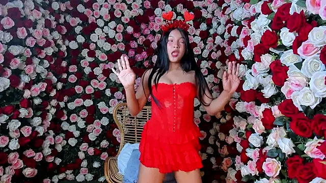 Charlothe capell online show from February 2026 09:15:01 PM