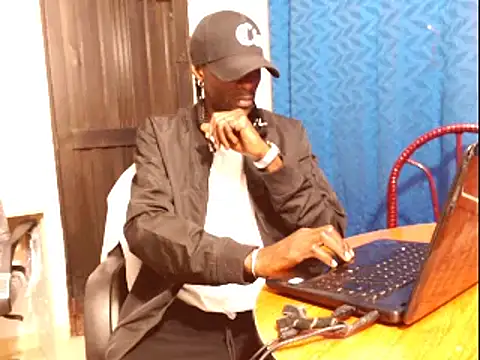 Snapshot of phillip-hot chatting on January 2025 02:36:01 AM phillip-hot online show from January 2025 02:36:01 AM