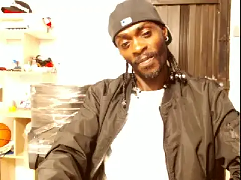 Snapshot of phillip-hot chatting on January 2025 03:03:02 AM phillip-hot online show from January 2025 03:03:02 AM