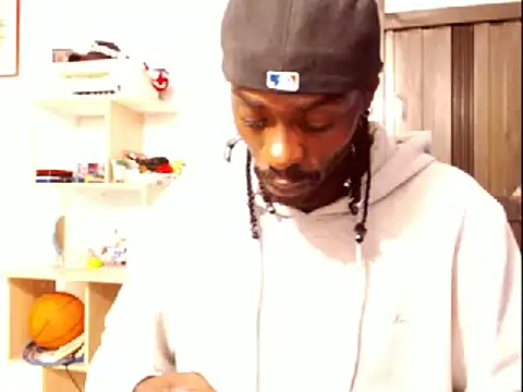 Snapshot of phillip-hot chatting on January 2025 04:01:01 AM phillip-hot online show from January 2025 04:01:01 AM