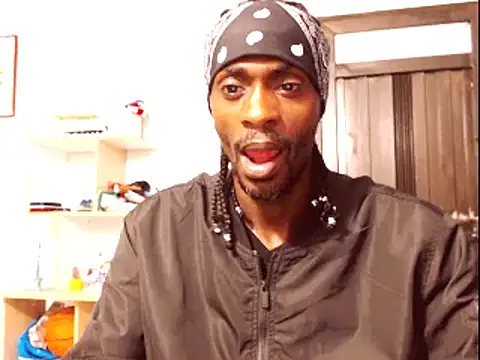 Snapshot of phillip-hot chatting on January 2025 03:27:02 AM phillip-hot online show from January 2025 03:27:02 AM