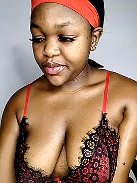 Snapshot of Sexymamibo chatting on September 2025 12:28:02 AM Sexymamibo online show from September 2025 12:28:02 AM