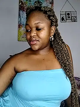 Snapshot of Sexymamibo chatting on November 2025 06:33:01 PM Sexymamibo online show from November 2025 06:33:01 PM