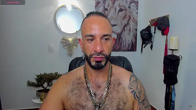 Snapshot of mr_maik chatting on January 2025 08:57:02 AM mr maik online show from January 2025 08:57:02 AM