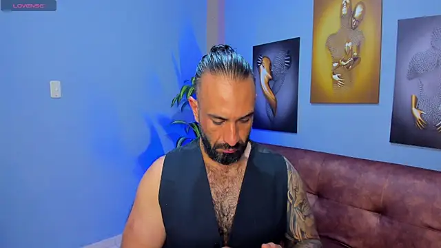 Snapshot of mr_maik chatting on October 2025 12:01:02 AM mr maik online show from October 2025 12:01:02 AM