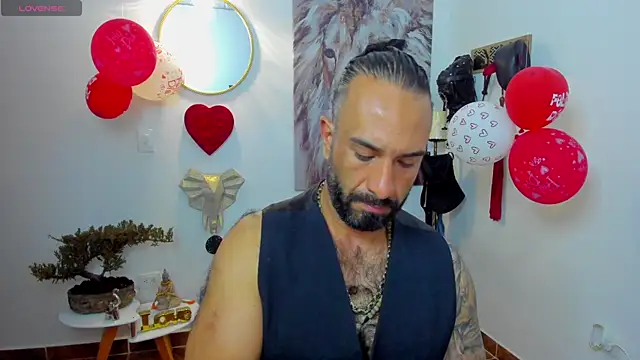 Snapshot of mr_maik chatting on February 2025 10:51:02 AM mr maik online show from February 2025 10:51:02 AM