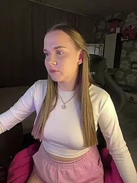 Lexi noah online show from March 2026 09:33:02 PM