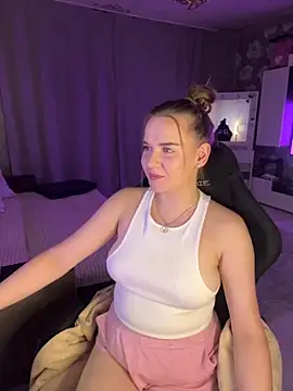 Lexi noah online show from September 2025 09:42:02 PM