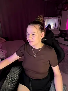 Lexi noah online show from November 2025 09:40:02 PM