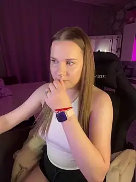 Lexi noah online show from June 2026 08:28:01 PM