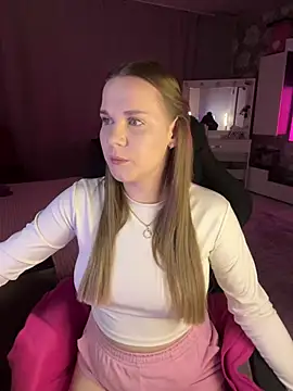 Lexi noah online show from March 2026 09:26:02 PM