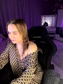 Lexi noah online show from October 2025 09:15:02 PM