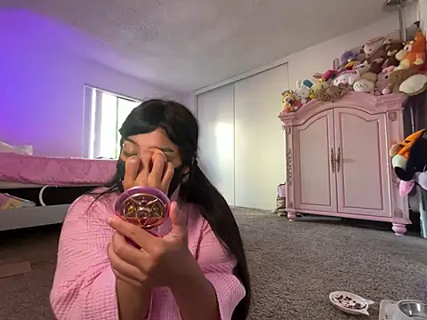 Onlypawzz online show from May 2026 12:30:01 AM
