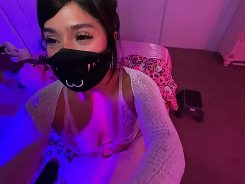 Onlypawzz online show from March 2026 08:19:01 AM