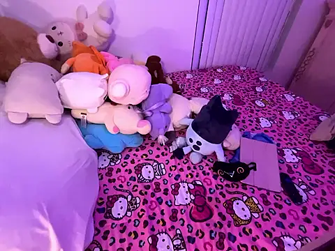 Onlypawzz online show from March 2026 03:23:01 AM