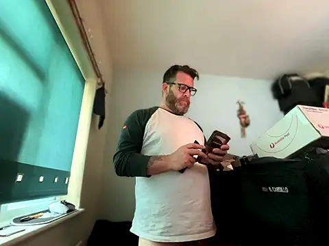 Tattooednakedguy online show from October 2025 06:47:02 AM