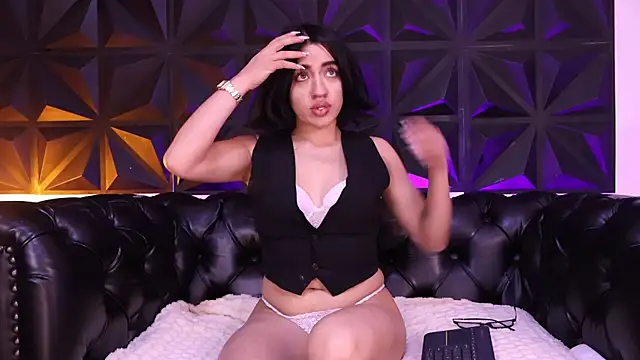 KasiaNoir  online show from November 2025 12:16:01 PM