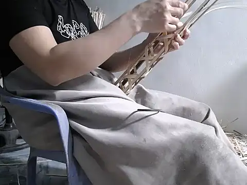 nolame18xxx online show from September 2025 11:28:01 AM