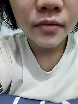 Snapshot of Loveasss20 chatting on December 2024 09:29:02 PM Loveasss20 online show from December 2024 09:29:02 PM