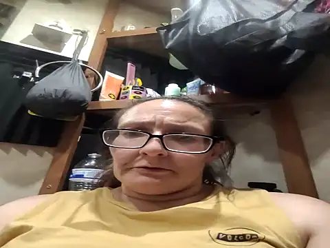 ILUV2TUCHMYKITTY online show from September 2025 03:57:01 AM