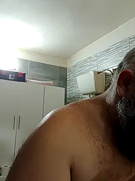 AlexandruCsaba online show from October 2025 10:39:02 PM