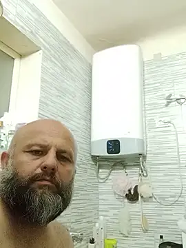 AlexandruCsaba online show from May 2026 09:08:01 PM