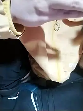 Snapshot of ngoclothingoc9en chatting on March 2025 12:04:01 PM ngoclothingoc9en online show from March 2025 12:04:01 PM