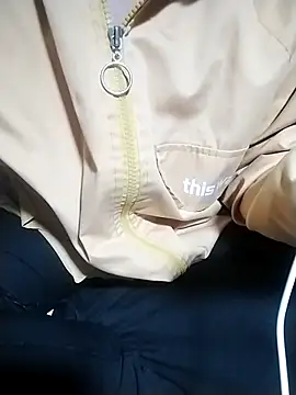 Snapshot of ngoclothingoc9en chatting on March 2025 02:18:02 PM ngoclothingoc9en online show from March 2025 02:18:02 PM