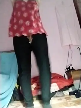 Snapshot of ngoclothingoc9en chatting on March 2025 11:06:01 AM ngoclothingoc9en online show from March 2025 11:06:01 AM