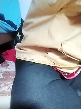 Snapshot of ngoclothingoc9en chatting on March 2025 07:58:02 AM ngoclothingoc9en online show from March 2025 07:58:02 AM