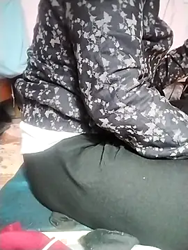 Snapshot of ngoclothingoc9en chatting on March 2025 11:57:02 PM ngoclothingoc9en online show from March 2025 11:57:02 PM