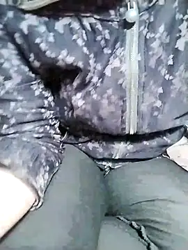 Snapshot of ngoclothingoc9en chatting on March 2025 02:51:02 AM ngoclothingoc9en online show from March 2025 02:51:02 AM