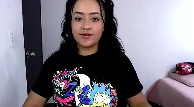 jjulietha95 online show from February 2025 10:58:02 PM