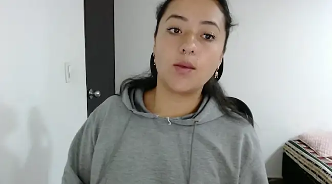 jjulietha95 online show from January 2025 08:46:02 AM