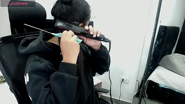 jjulietha95 online show from October 2025 04:36:01 AM