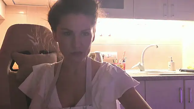 Snapshot of April_o_Nill chatting on December 2025 01:36:01 PM April o Nill online show from December 2025 01:36:01 PM