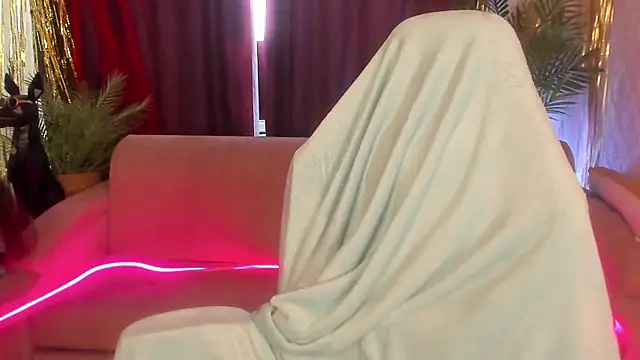 Snapshot of April_o_Nill chatting on January 2026 08:21:01 AM April o Nill online show from January 2026 08:21:01 AM