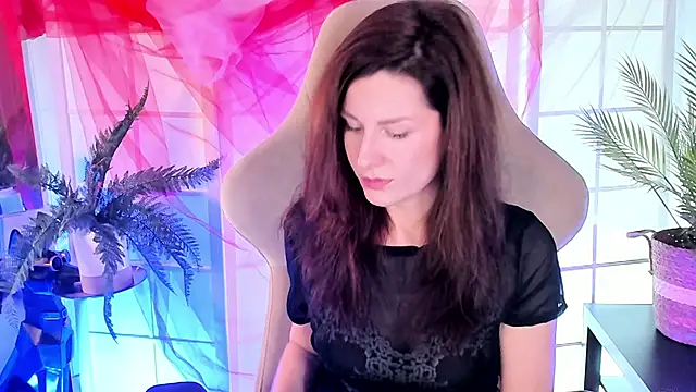 April o Nill online show from November 2025 03:48:02 PM