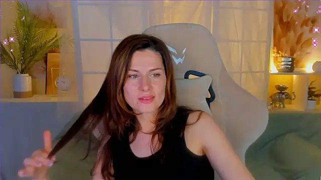 April o Nill online show from December 2024 12:38:02 PM