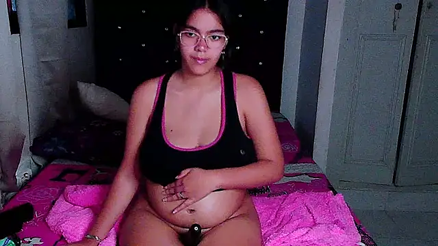 Victoriacarmo online show from February 2025 11:04:02 PM