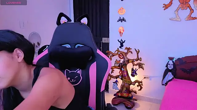 Snapshot of Victoriacarmo chatting on October 2025 08:42:01 PM Victoriacarmo online show from October 2025 08:42:01 PM