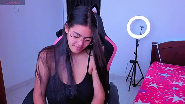 Victoriacarmo online show from September 2025 04:24:01 PM