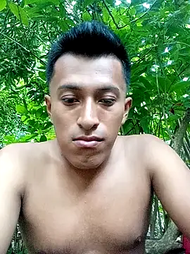 Henrry309 online show from August 2026 11:24:01 PM