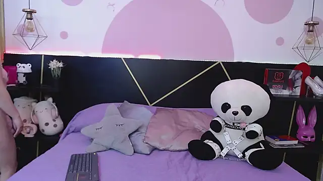 Snapshot of DanniAbbey chatting on November 2025 11:59:02 AM DanniAbbey online show from November 2025 11:59:02 AM